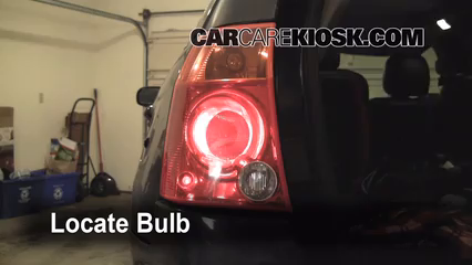 2004 Chrysler Pacifica 3.5L V6 Lights Brake Light (replace bulb)